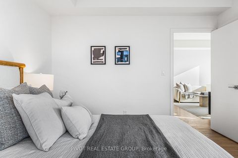 Photo 13 at 1307 - 4015 The Exchange, City Centre, Mississauga