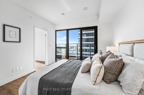 Photo 14 at 1307 - 4015 The Exchange, City Centre, Mississauga