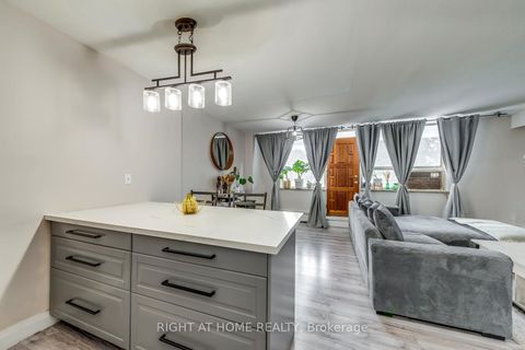 Photo 17 at 103 - 3460 Keele Street, York University Heights, Toronto