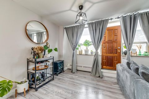 Photo 18 at 103 - 3460 Keele Street, York University Heights, Toronto