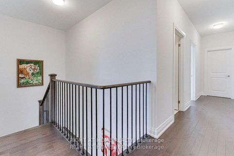 Photo 24 at 9 Backhouse Drive, Rural Richmond Hill, Richmond Hill