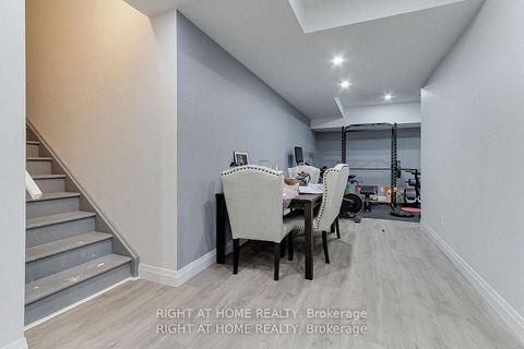 Photo 43 at 9 Backhouse Drive, Rural Richmond Hill, Richmond Hill