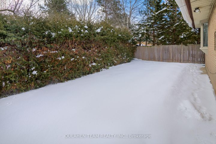 Photo 33 at 55 Foxwarren Drive, Bayview Village, Toronto