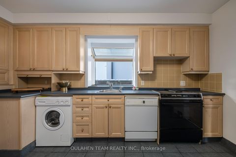 Photo 13 at 55 Foxwarren Drive, Bayview Village, Toronto