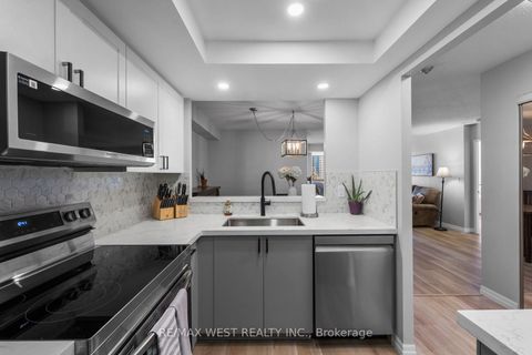 Photo 4 at 502 - 100 Observatory Lane, Observatory, Richmond Hill