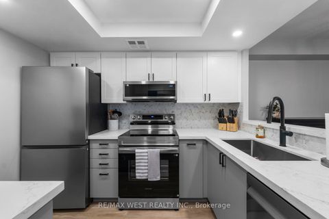 Photo 6 at 502 - 100 Observatory Lane, Observatory, Richmond Hill