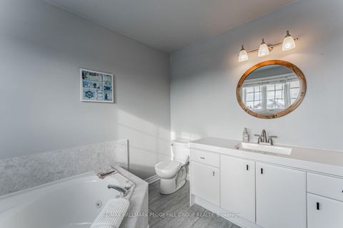 Photo 11 at 26 Kenwell Crescent, Holly, Barrie