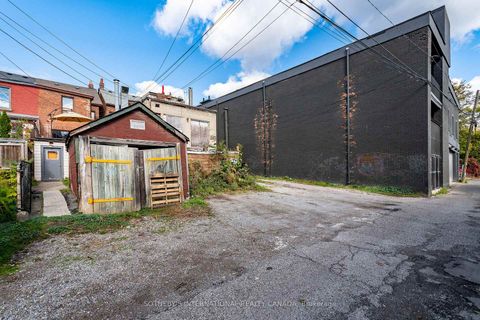 Photo 7 at 1155 Davenport Road, Wychwood, Toronto