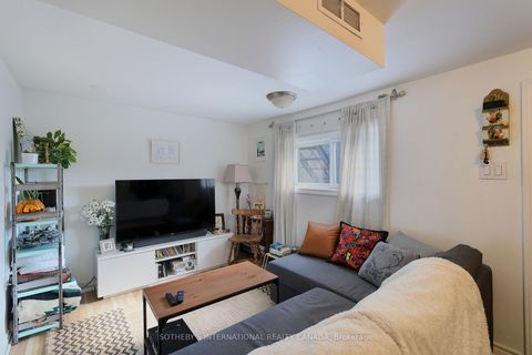 Photo 10 at 1155 Davenport Road, Wychwood, Toronto