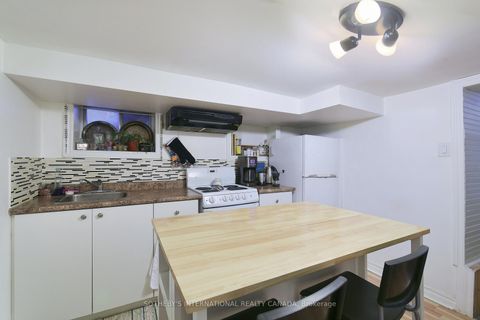 Photo 14 at 1155 Davenport Road, Wychwood, Toronto