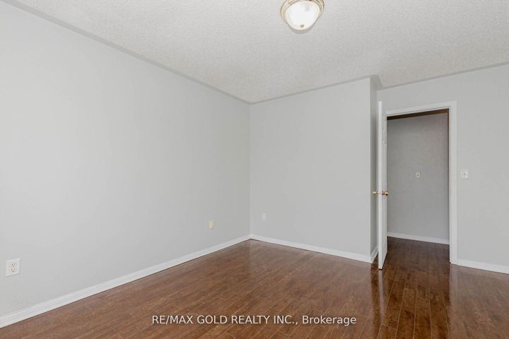 Photo 41 at 6 Wonder Way, Vales of Castlemore, Brampton