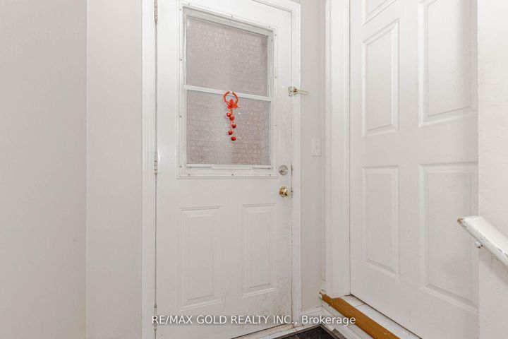 Photo 43 at 6 Wonder Way, Vales of Castlemore, Brampton