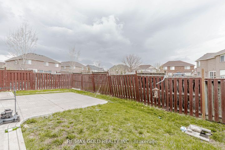Photo 48 at 6 Wonder Way, Vales of Castlemore, Brampton