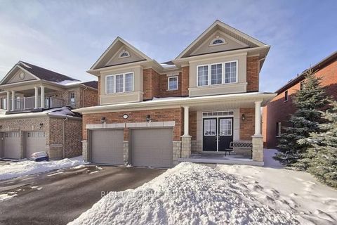 Photo 3 at 154 Peter Rupert Avenue W, Patterson, Vaughan