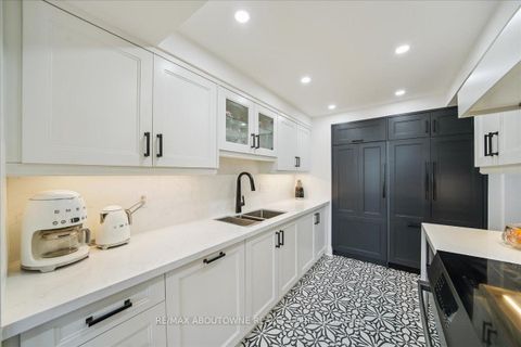 Photo 15 at 2603 - 550 Webb Drive, City Centre, Mississauga