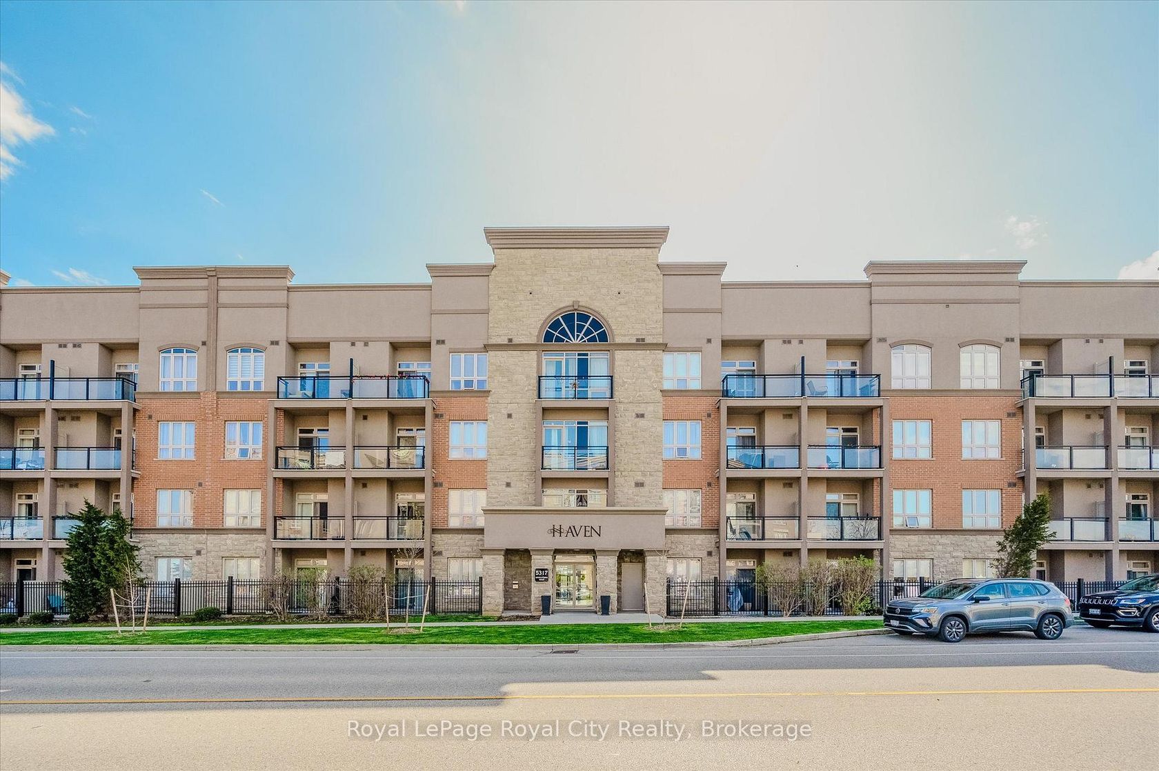 221 - 5317 Upper Middle Road, Orchard, Burlington 