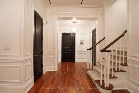 Photo 12 at 1A - 1 St Thomas Street, Bay Street Corridor, Toronto