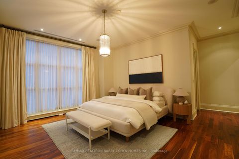 Photo 15 at 1A - 1 St Thomas Street, Bay Street Corridor, Toronto