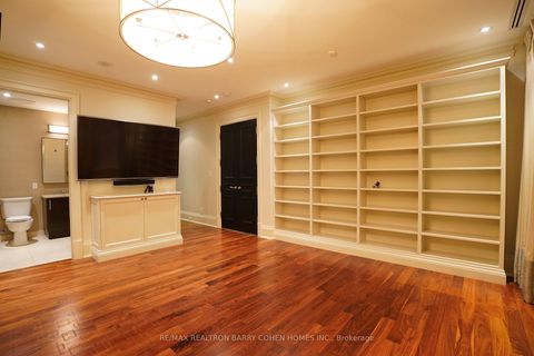 Photo 19 at 1A - 1 St Thomas Street, Bay Street Corridor, Toronto