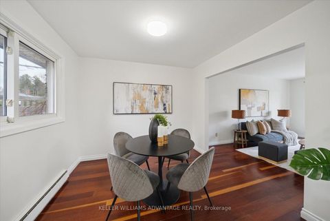 Photo 5 at 11 Castle Hill Drive, Sullivan, Toronto