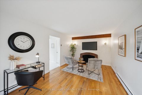 Photo 12 at 11 Castle Hill Drive, Sullivan, Toronto