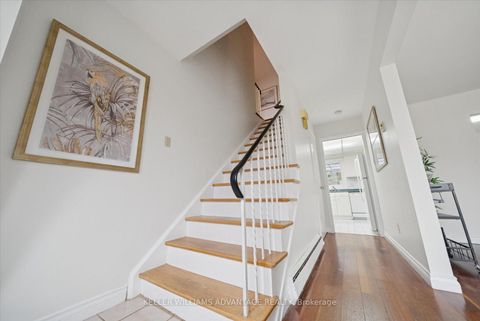 Photo 15 at 11 Castle Hill Drive, Sullivan, Toronto