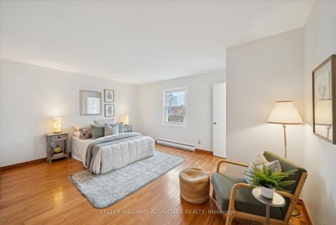 Photo 16 at 11 Castle Hill Drive, Sullivan, Toronto