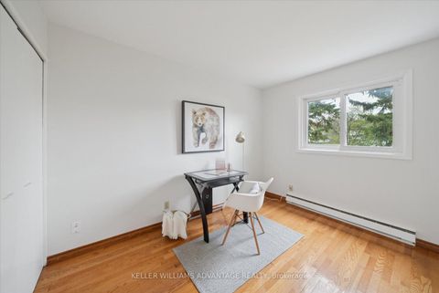 Photo 20 at 11 Castle Hill Drive, Sullivan, Toronto