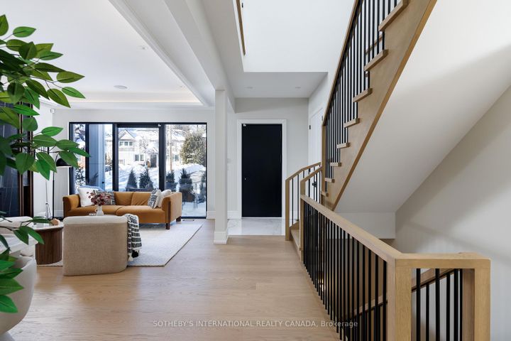 Photo 1 at 30 Orchard Crescent, Queensway, Toronto