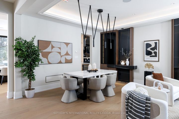 Photo 6 at 30 Orchard Crescent, Queensway, Toronto