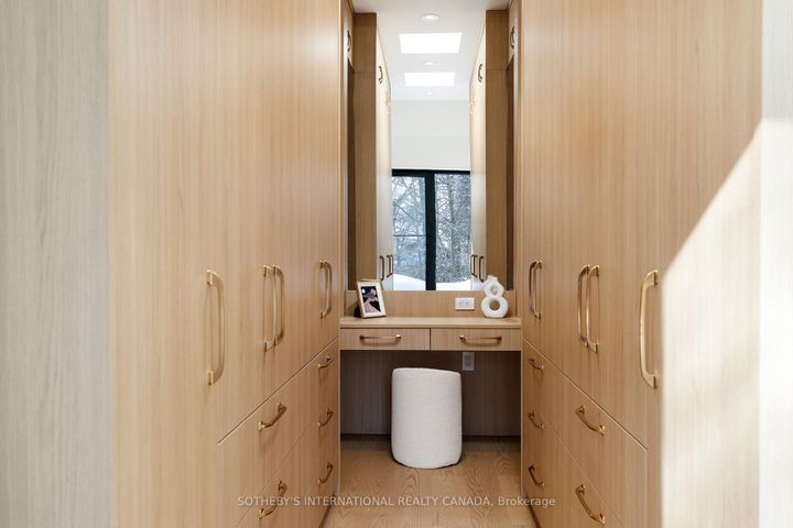 Photo 24 at 30 Orchard Crescent, Queensway, Toronto