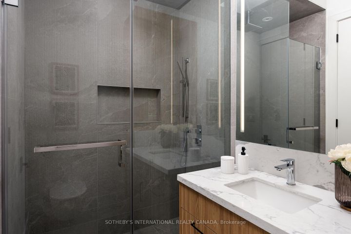 Photo 36 at 30 Orchard Crescent, Queensway, Toronto