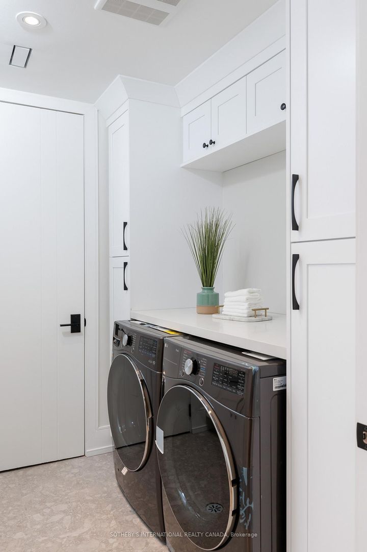 Photo 44 at 30 Orchard Crescent, Queensway, Toronto