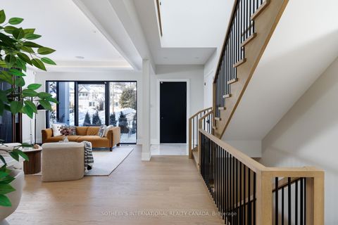 Photo 1 at 30 Orchard Crescent, Queensway, Toronto