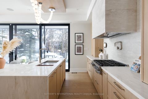 Photo 18 at 30 Orchard Crescent, Queensway, Toronto