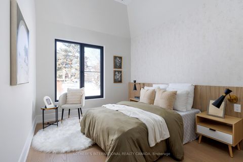 Photo 34 at 30 Orchard Crescent, Queensway, Toronto