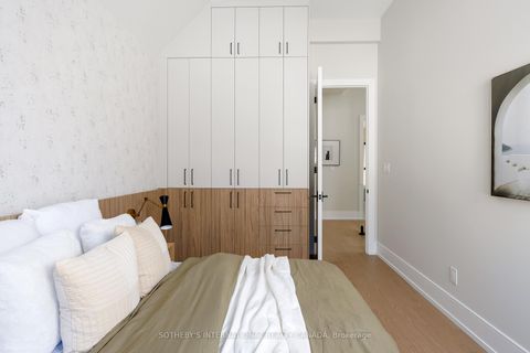 Photo 35 at 30 Orchard Crescent, Queensway, Toronto