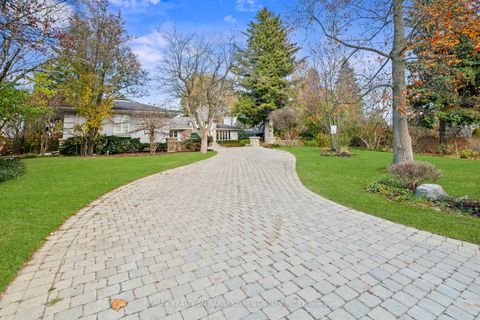 Photo 2 at 80 Bayview Ridge, York Mills, Toronto