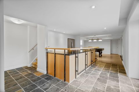 Photo 19 at 80 Bayview Ridge, York Mills, Toronto