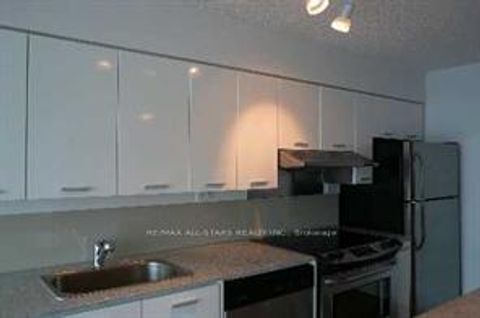 Photo 3 at 603 - 15 Singer Court, Bayview Village, Toronto