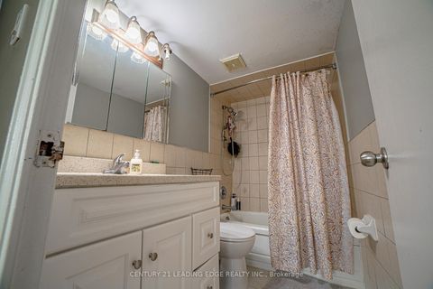 Photo 14 at 402 - 80 Grandravine Drive, York University Heights, Toronto