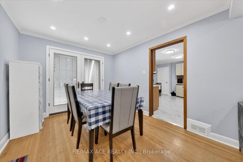 Photo 11 at 40 Brinloor Boulevard, Scarborough Village, Toronto