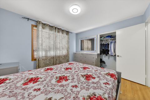 Photo 17 at 40 Brinloor Boulevard, Scarborough Village, Toronto