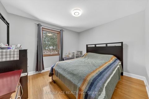 Photo 19 at 40 Brinloor Boulevard, Scarborough Village, Toronto
