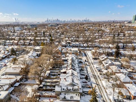 Photo 28 at 27 Winston Avenue, Cliffside, Toronto