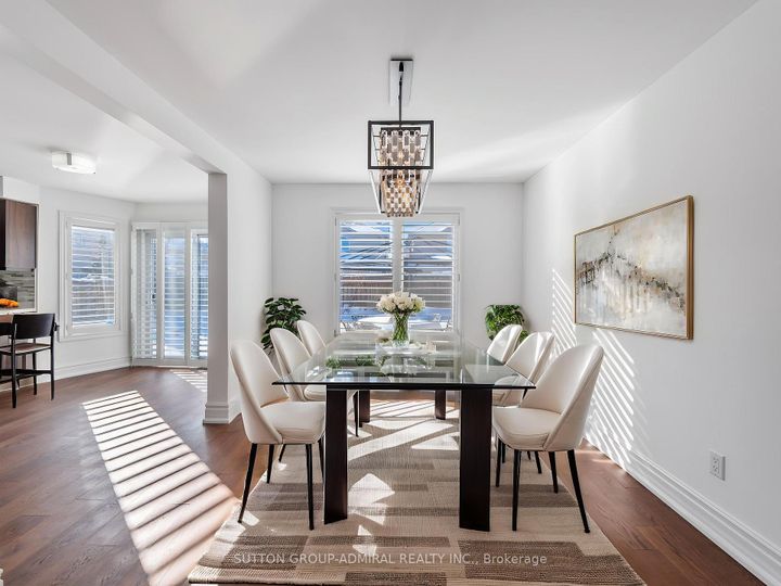 Photo 10 at 172 Kingsview Drive, Vellore Village, Vaughan