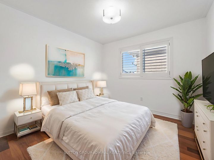 Photo 16 at 172 Kingsview Drive, Vellore Village, Vaughan