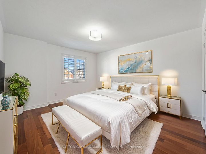 Photo 18 at 172 Kingsview Drive, Vellore Village, Vaughan