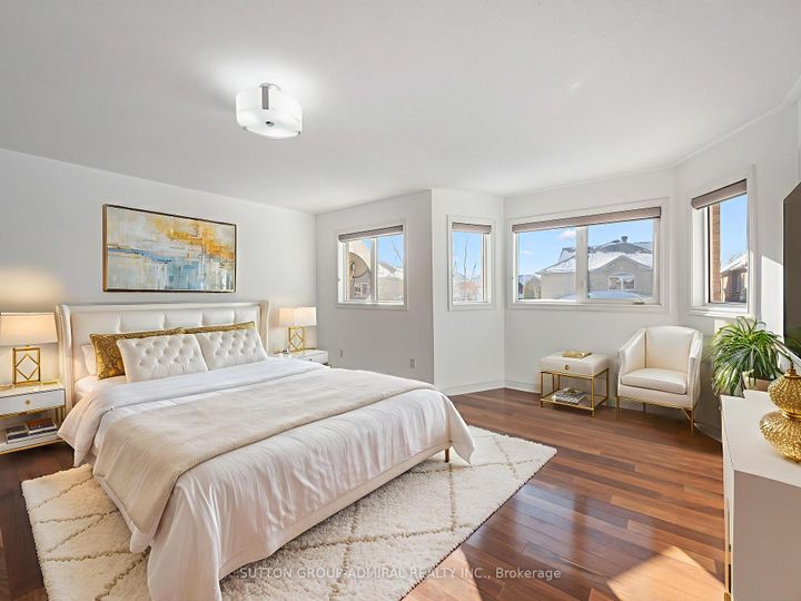 Photo 20 at 172 Kingsview Drive, Vellore Village, Vaughan