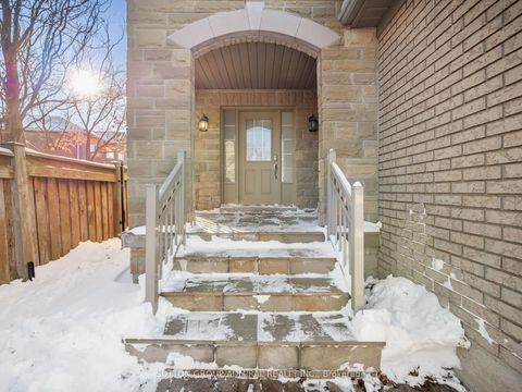 Photo 1 at 172 Kingsview Drive, Vellore Village, Vaughan